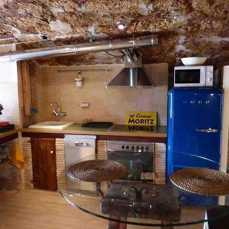 Apartment Sant Sebastia Con Jacuzzi, Sauna Y Jardin Moia