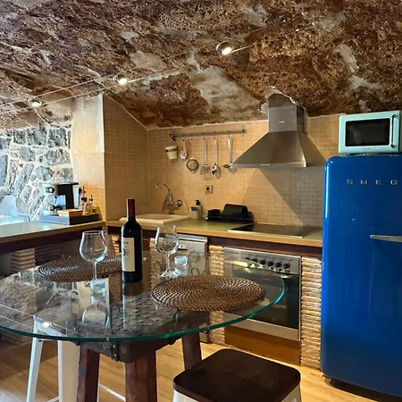 Apartment Sant Sebastia Con Jacuzzi, Sauna Y Jardin Moia