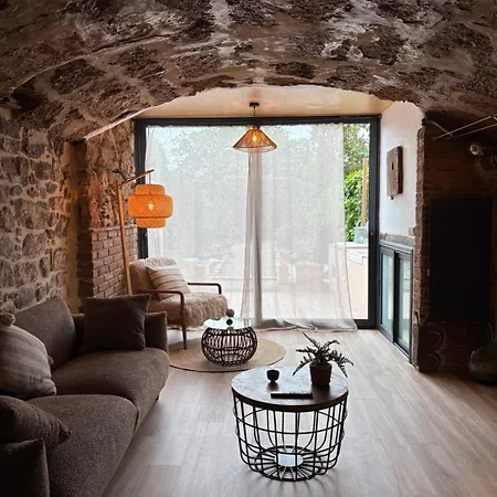 Apartment Sant Sebastia Con Jacuzzi, Sauna Y Jardin *